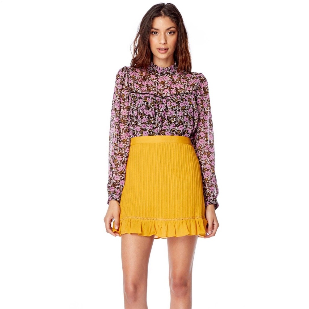 Floral Mock Neck Top